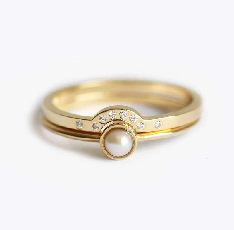 Two - Tone Wedding Bands Combining Yellow Gold and PalladiumCelia Round Pearl Ring Set