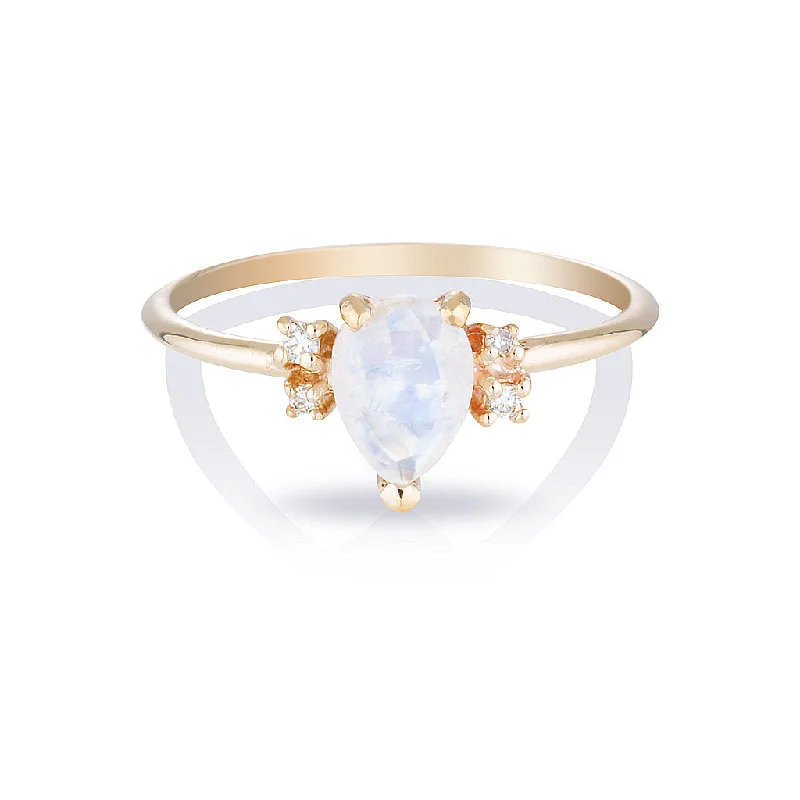 Topaz Gemstone Rings with a Faceted Cut and Shimmering EffectLilah II | moonstone & diamonds