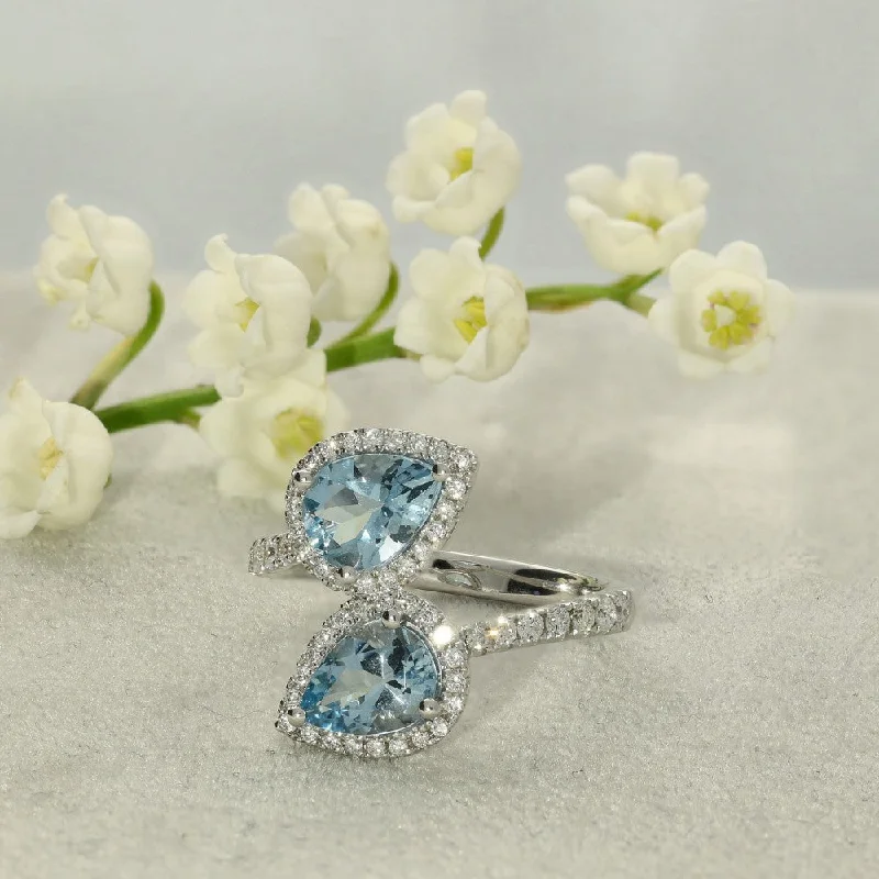 Aquamarine Gemstone Rings with a Nautical - Themed Setting18ct White Gold Aquamarine & Diamond Dress Ring