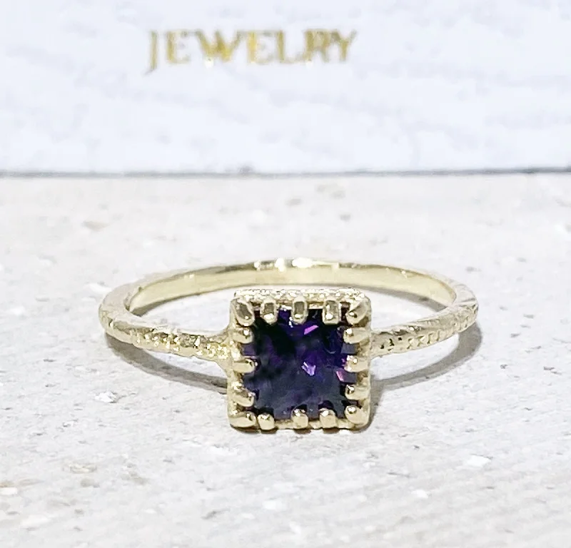 Garnet Gemstone Rings with a Vintage - Style Bezel SettingAmethyst Ring - February Birthstone - Delicate Hammered Ring with Square Purple Amethyst