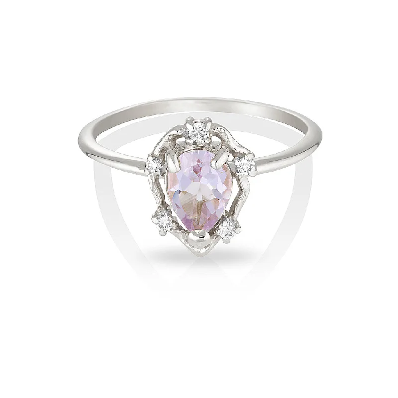 Jade Gemstone Rings with Intricate CarvingsPeone | pink amethyst & diamonds