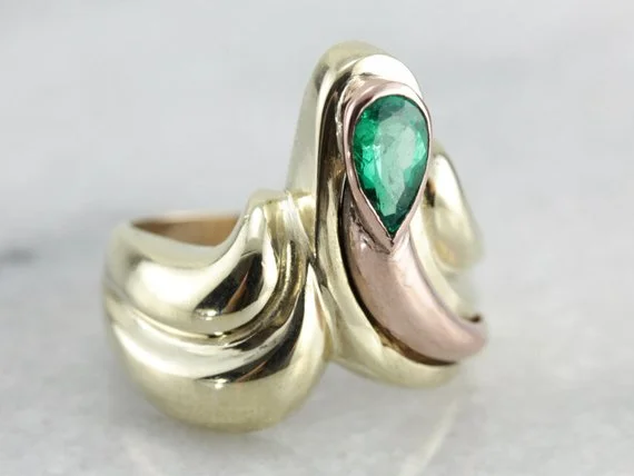 Agate Gemstone Rings with a Banded and Textured DesignEmerald Two Tone Retro Era Statement Ring